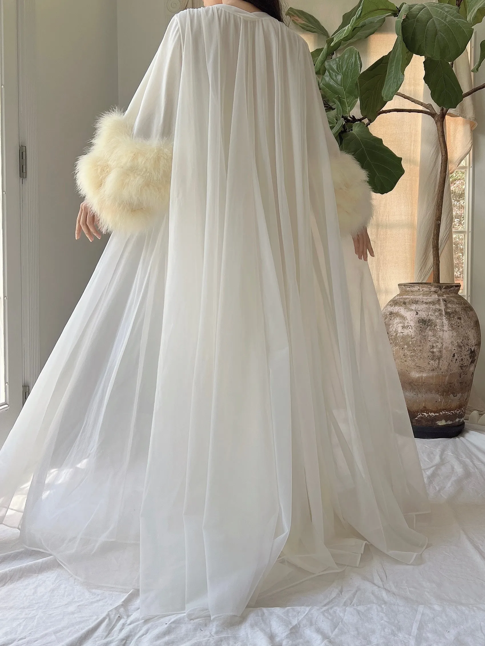 1950s Claire Sandra Lucie Ann Nylon Feather Robe - OSFM