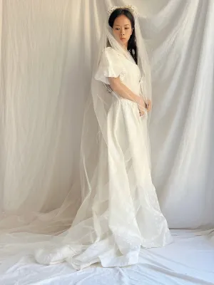 1950s Ivory Cathedral Tulle Veil with Appliqué