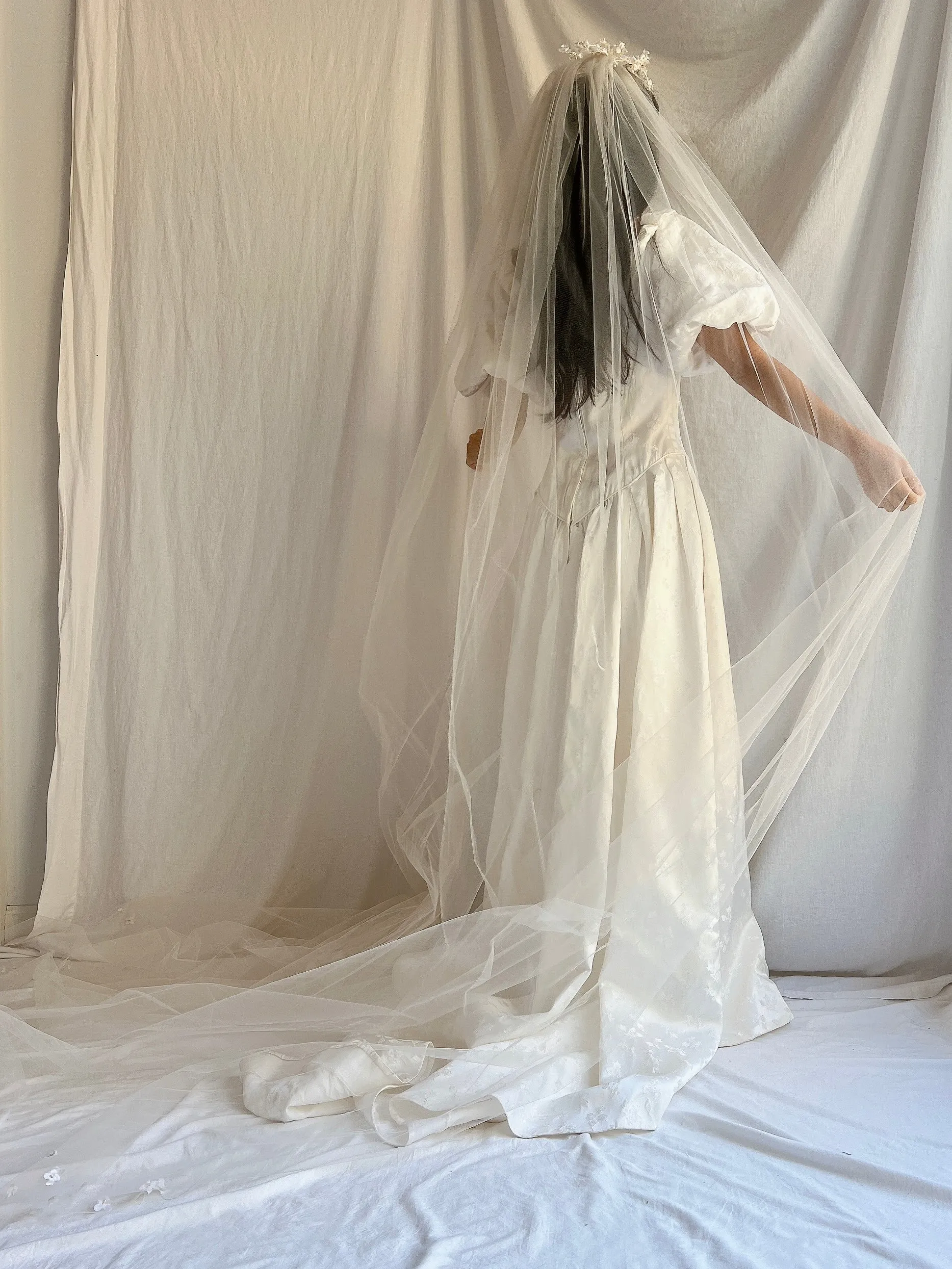 1950s Ivory Cathedral Tulle Veil with Appliqué
