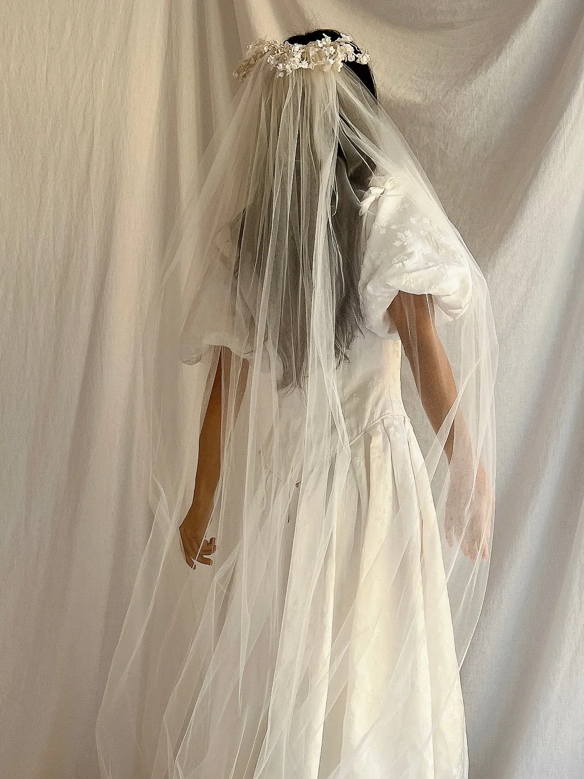 1950s Ivory Cathedral Tulle Veil with Appliqué