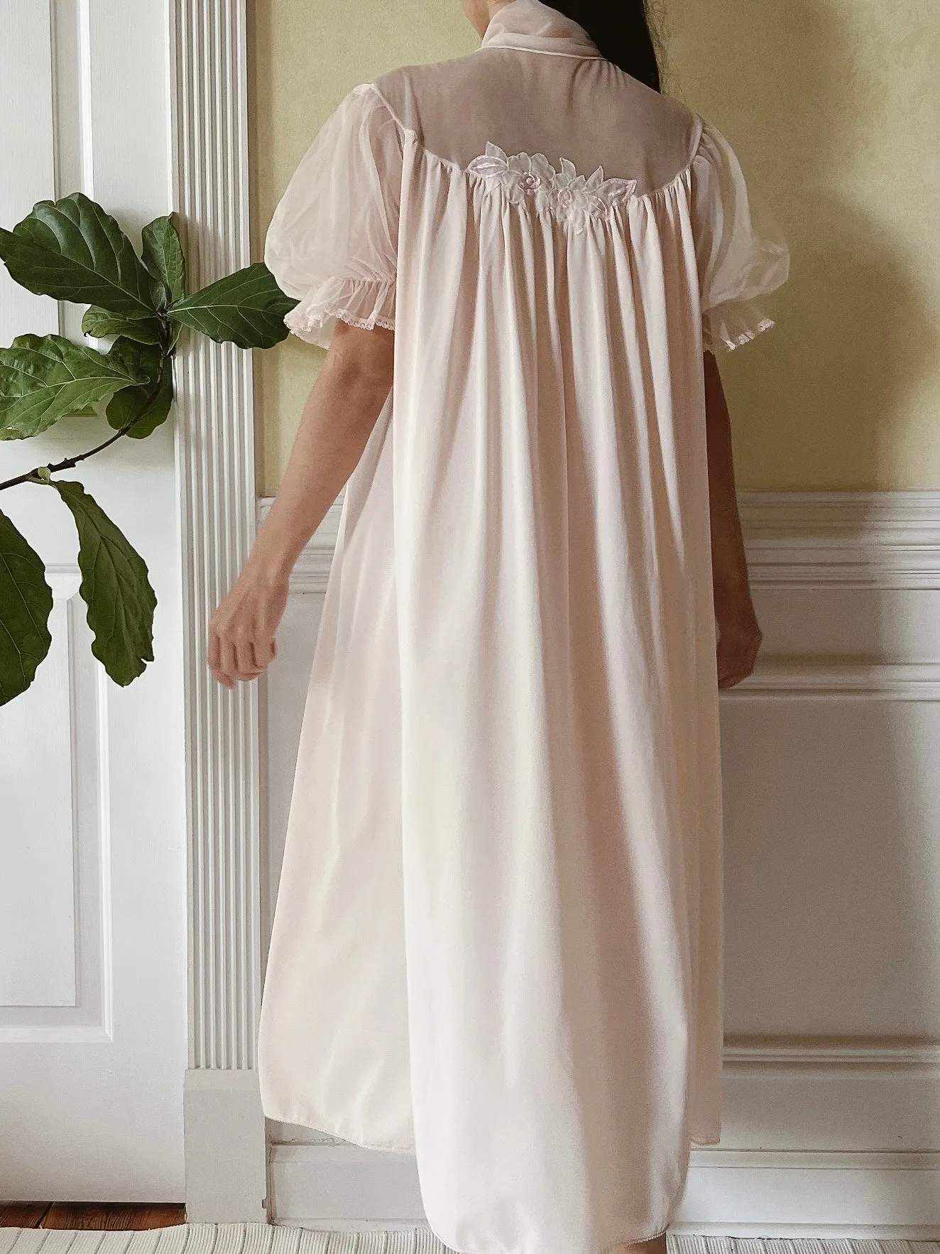 1960s Puff Sleeve Nylon Chiffon Dressing Gown - S/M