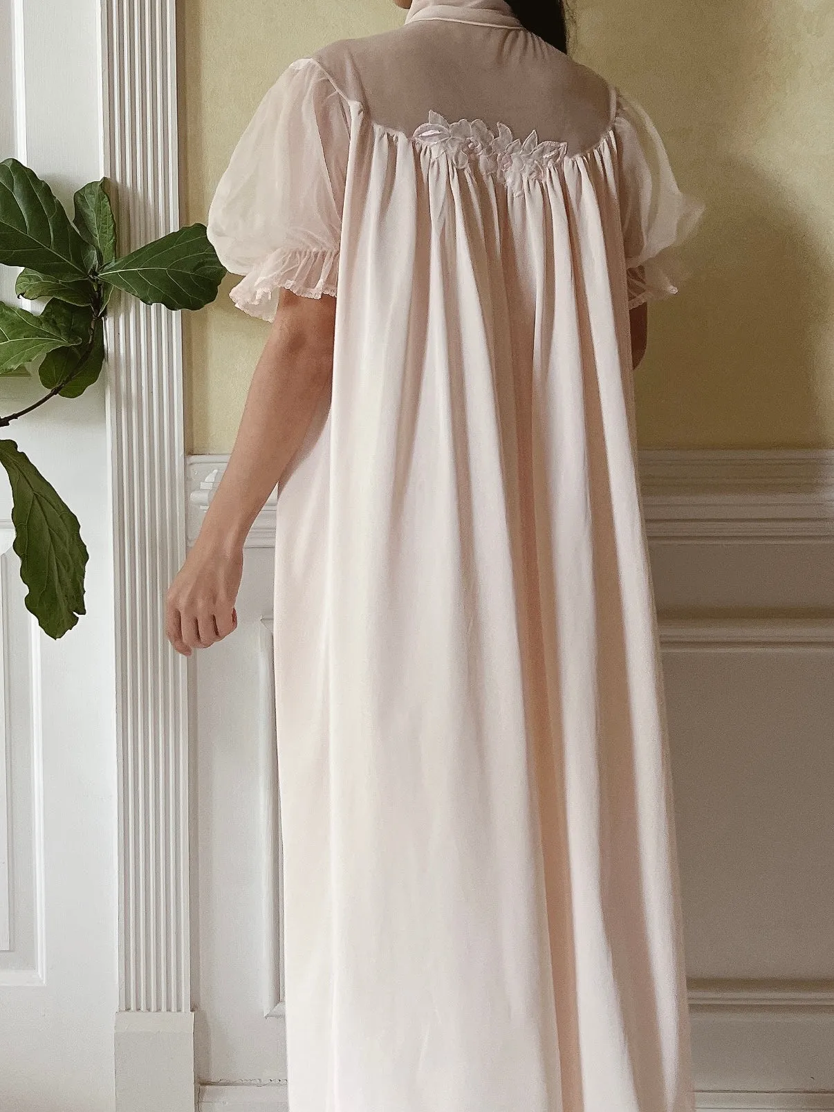 1960s Puff Sleeve Nylon Chiffon Dressing Gown - S/M