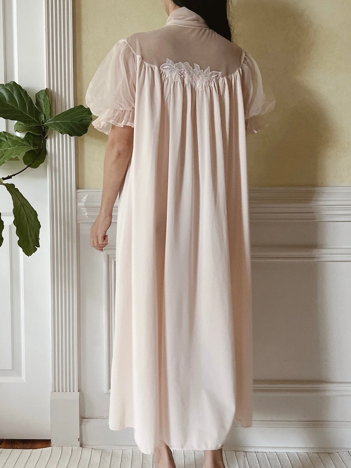 1960s Puff Sleeve Nylon Chiffon Dressing Gown - S/M