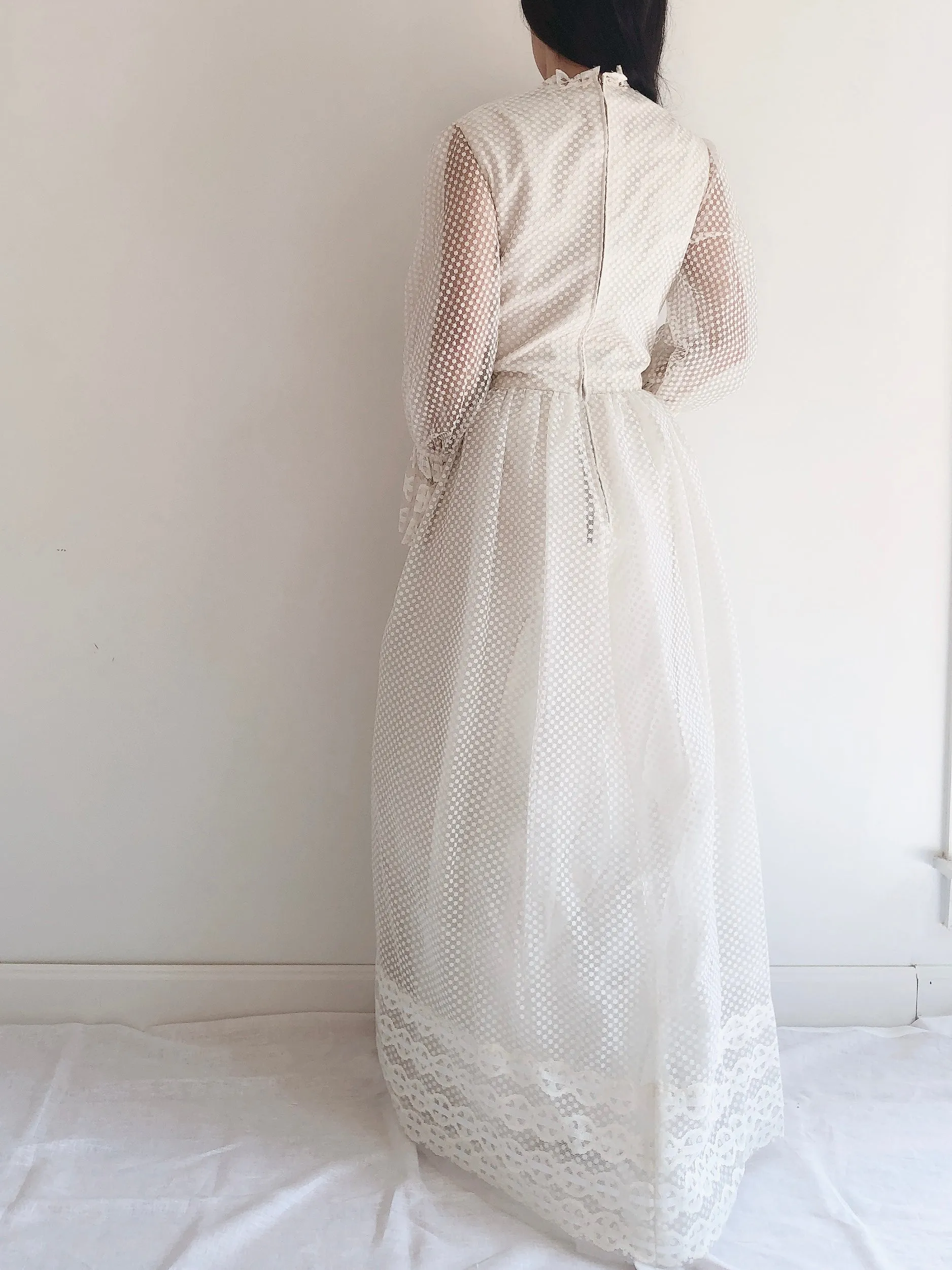 1960s Puff Sleeves Dotted Gown - S