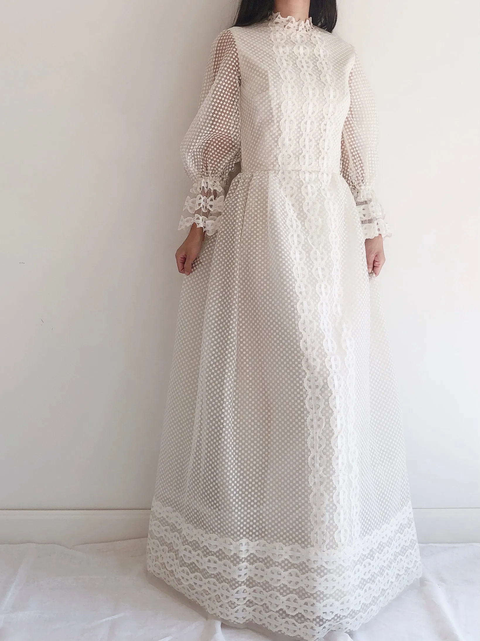 1960s Puff Sleeves Dotted Gown - S