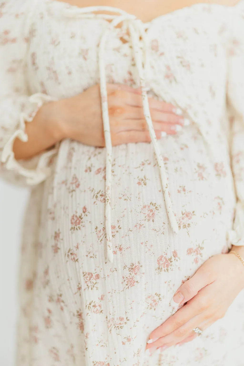 Cecilia 100% Cotton Smocked Maxi Dress in Ivory/Mauve Floral - Bump Friendly