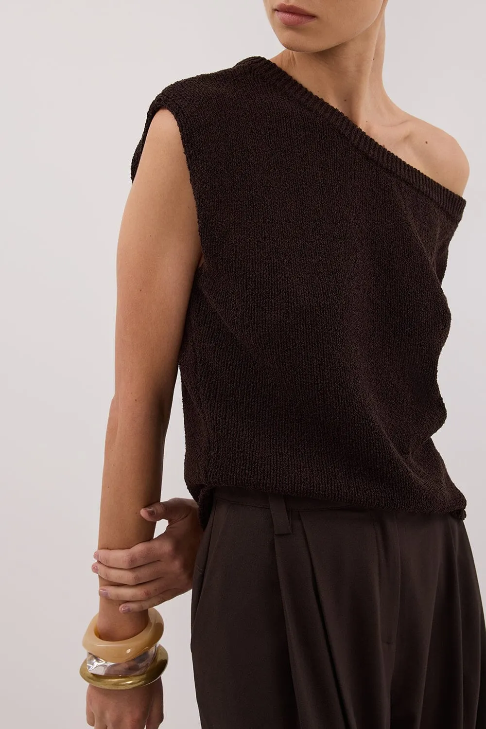 KERRY CHOC ASYM KNIT TOP