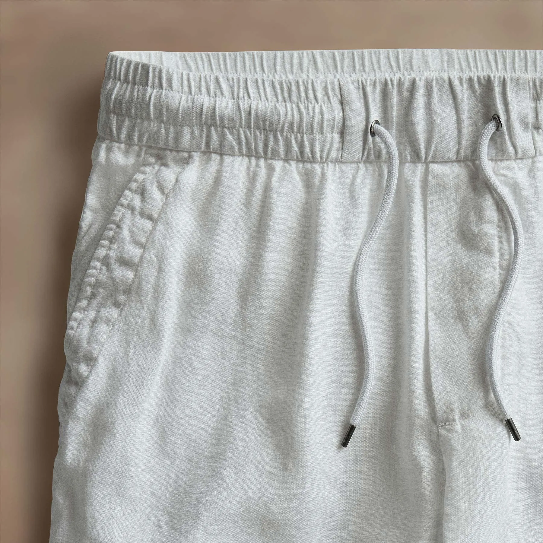 Relaxed Fit Linen Short - White