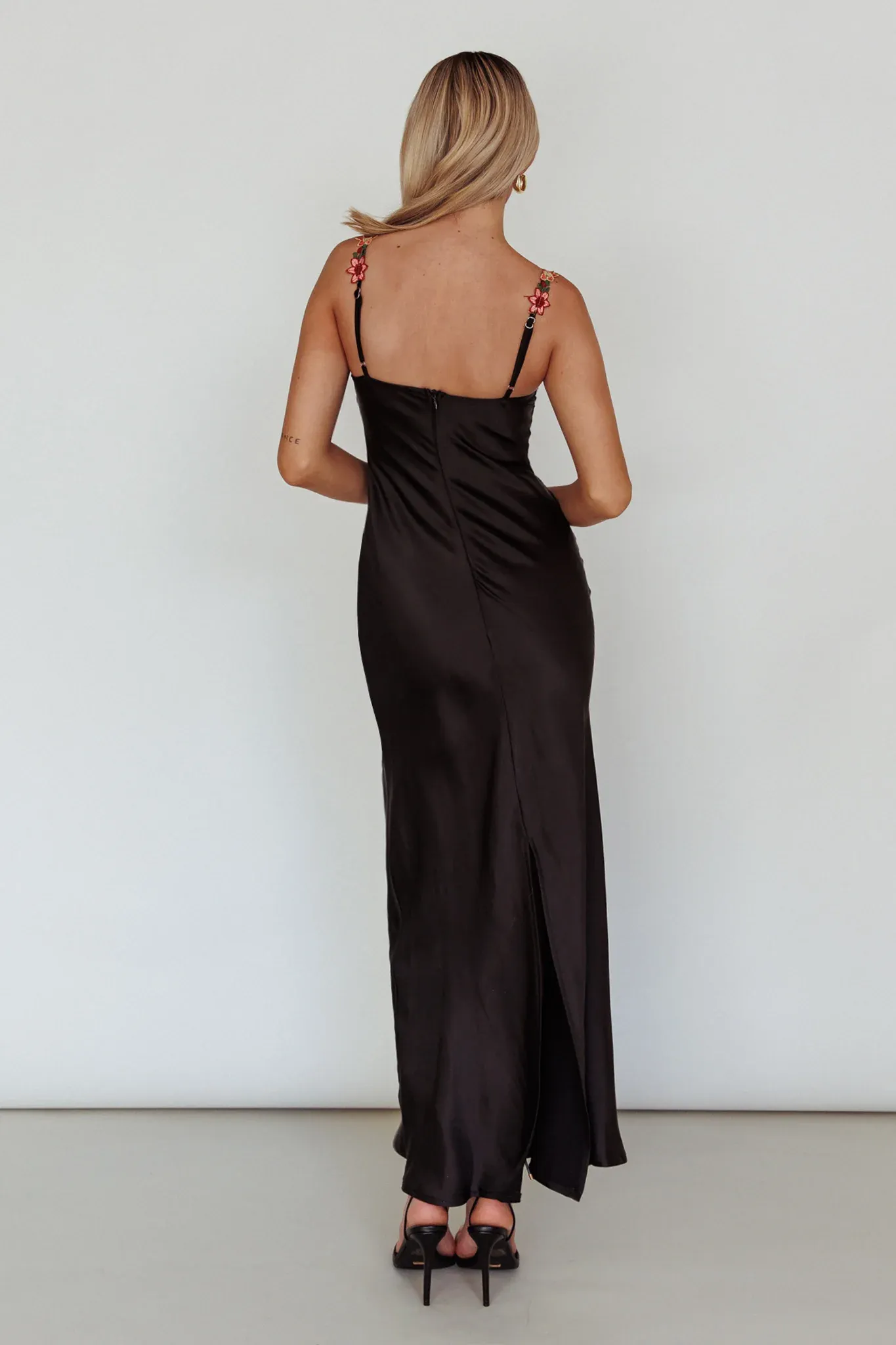 Rose Garden Floral Applique Midi Dress Black