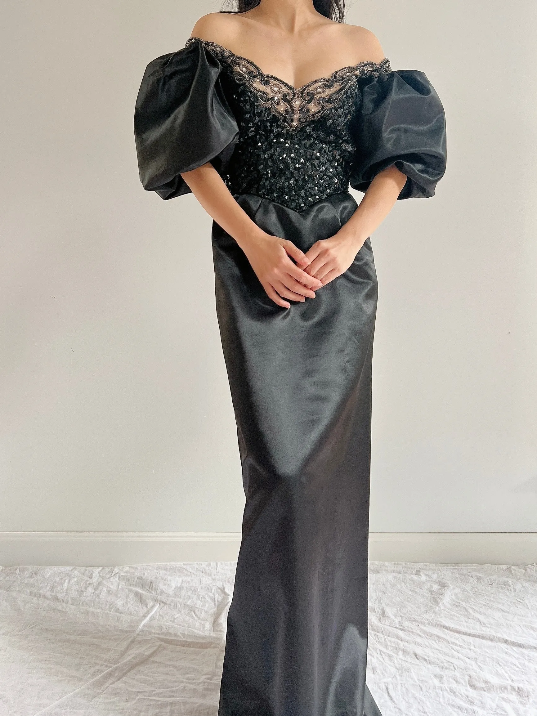 Vintage Puff Sleeve Satin Gown - XS/S