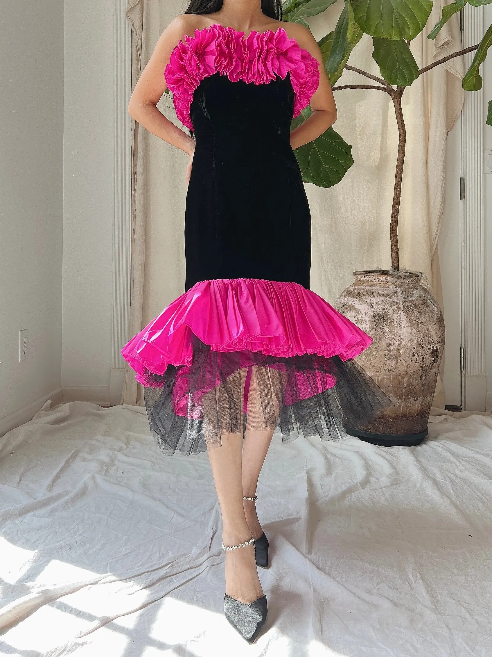 Vintage Velvet Victor Costa Ruffle Dress - M/8